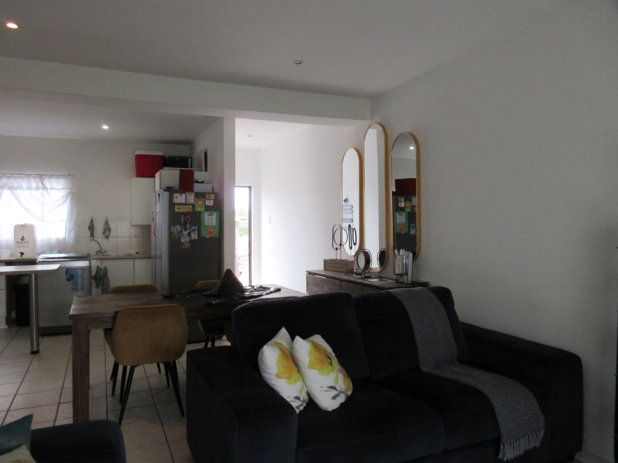 2 Bedroom Property for Sale in West Bank Eastern Cape